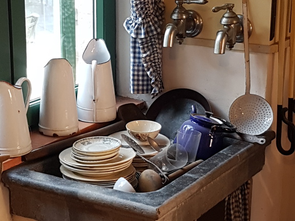 2018-09-08 10.27.38-1