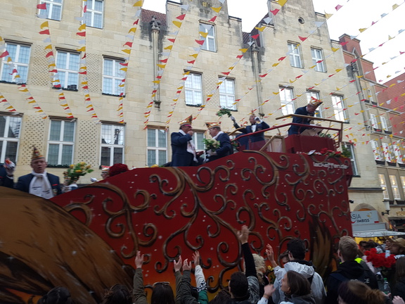 2019-03-04 17.48.40-1-3